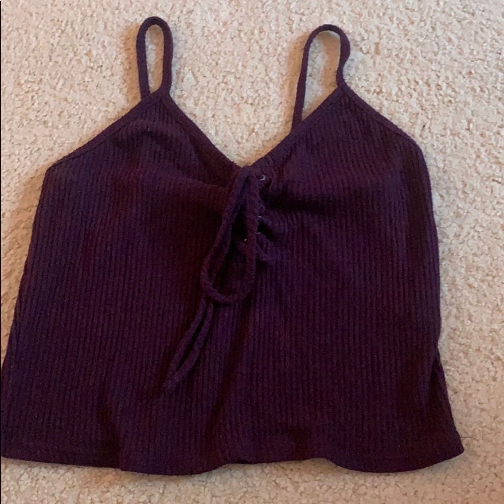 maroon top
